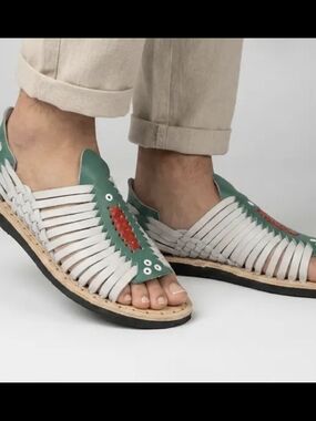 Mens White's Strap Huarache Mexican Sandals With Tire Sole Size 5 Mexico 7 Usa
